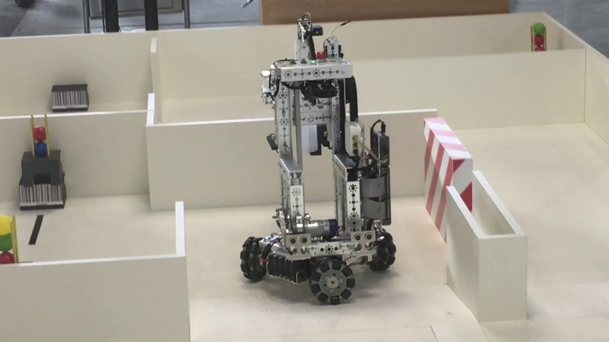 – Robotikk er ett av fremtidens yrkesfag som Norge burde konkurrere i internasjonalt, sier Bjørnar Valstad i WorldSkills Norway.