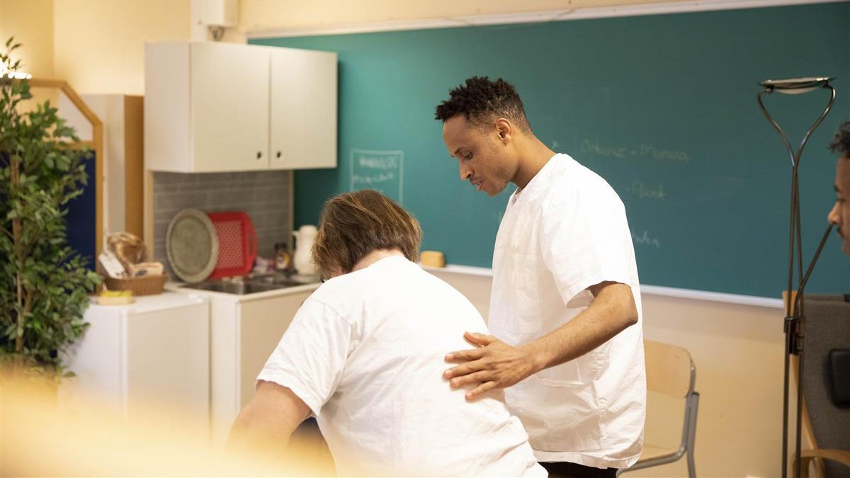 Awet Hagos, elev ved helse- og oppvekstfag ved Kirkenes videregående skole, under konkurransen.